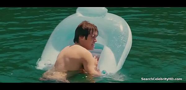  Riley Steele Jessica Szohr in Piranha 2010